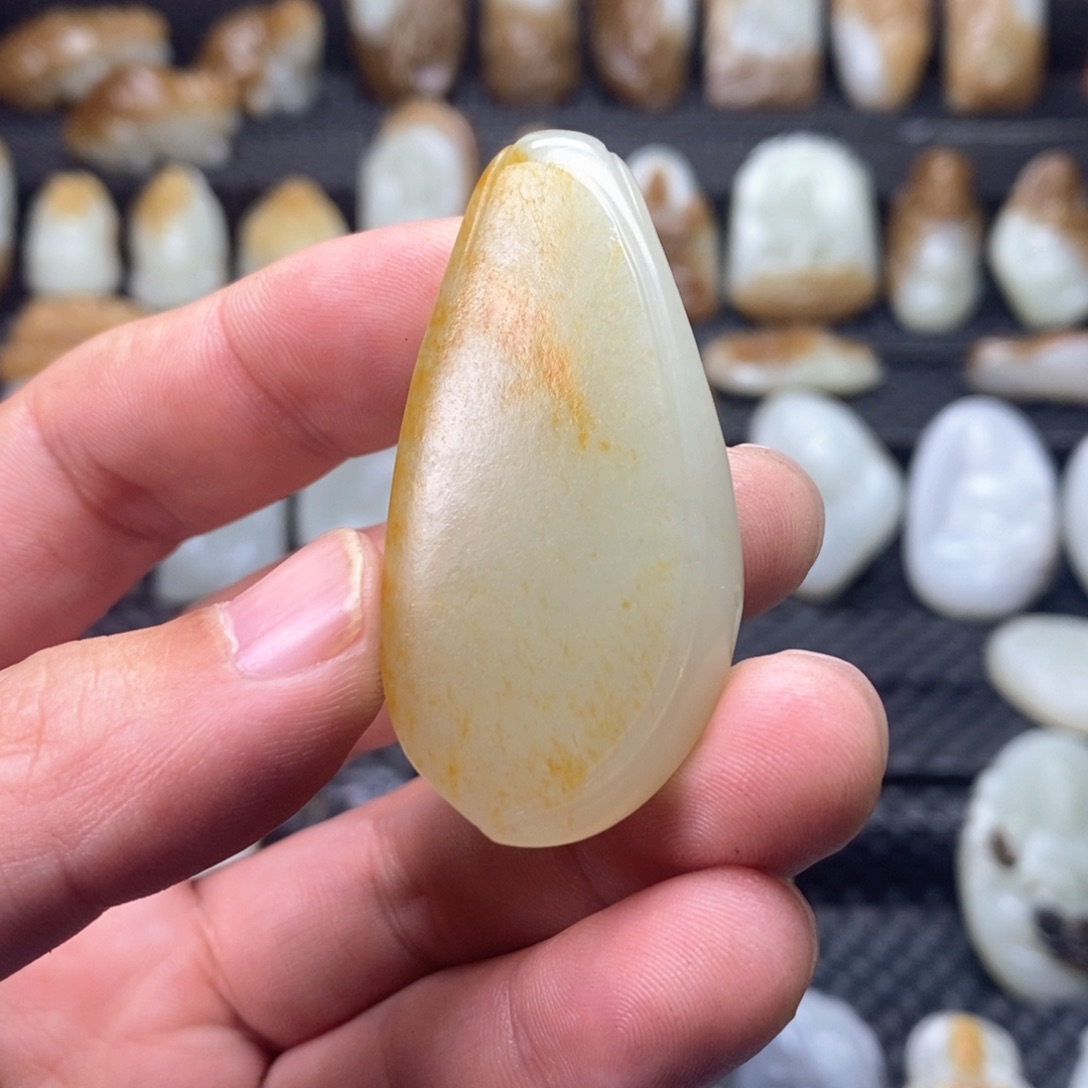 和田玉颈饰未镶嵌王*琪