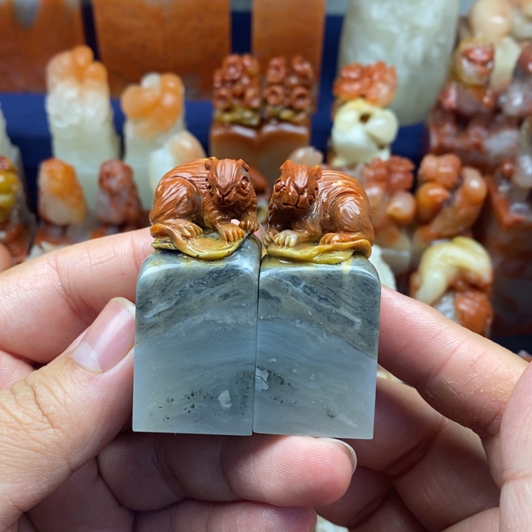 寿山石印石老挝巧雕 鼠钱