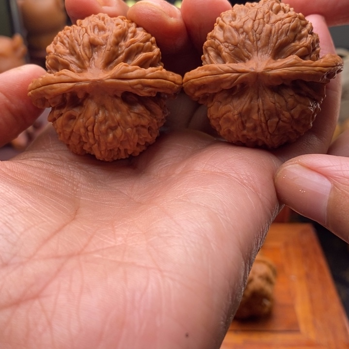 守***福文玩核桃把件金麒麟