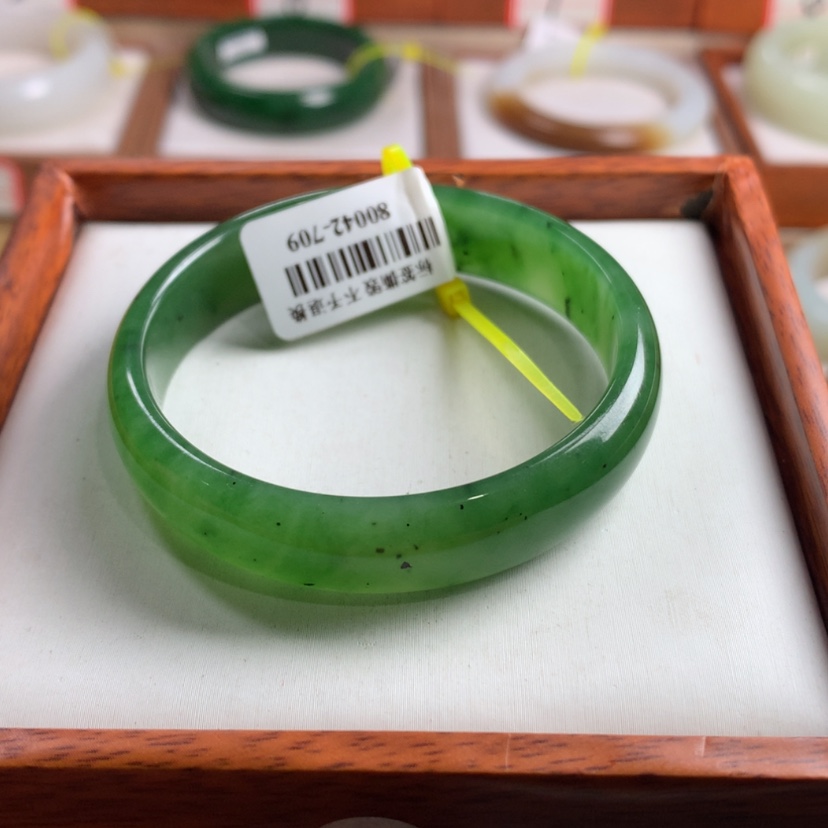 【闪购商品】和田玉手镯未镶嵌52