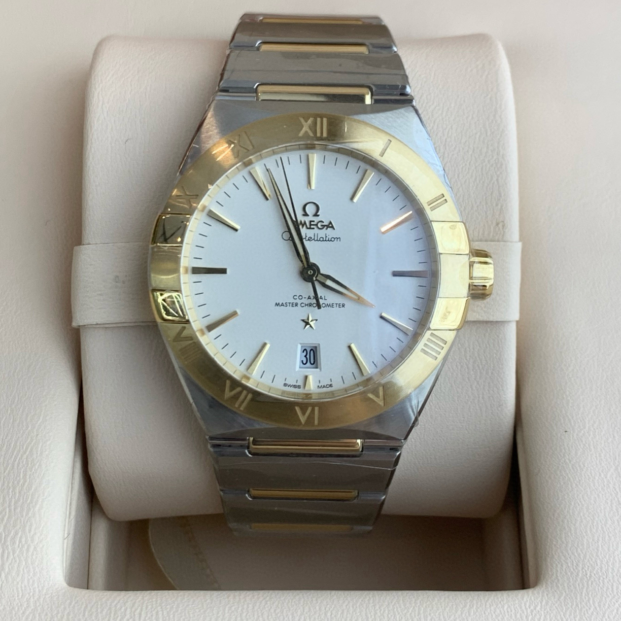 未使用 Omega/欧米茄 曼哈顿系列/男表/39mm/白盘/机械