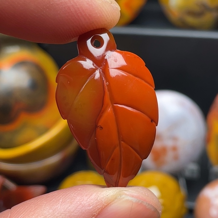 玛瑙/玉髓颈饰合金