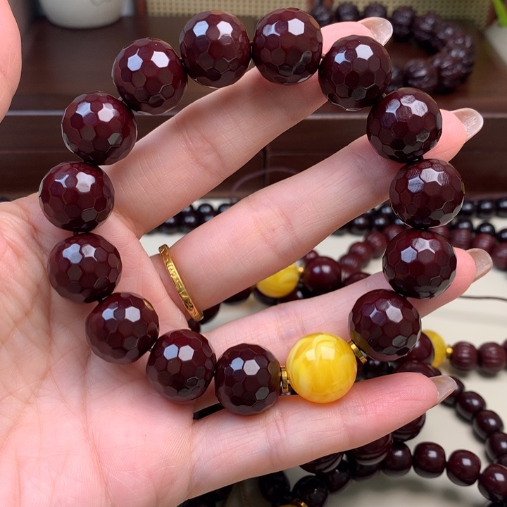 人***满猴头核桃手串猴头手串