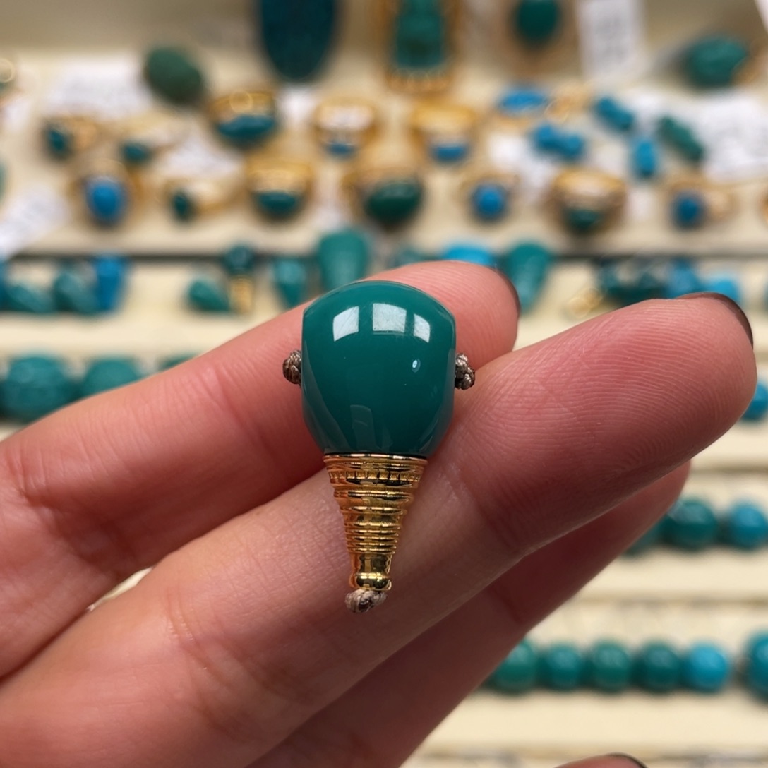 18K金镶嵌绿松石珠宝奇石三通