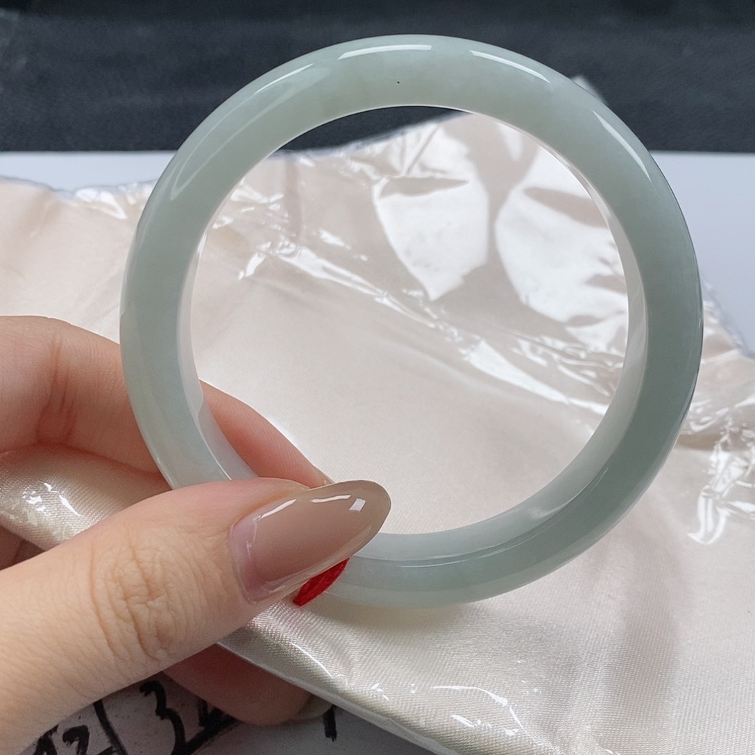 【闪购商品】翡翠手镯未镶嵌406号