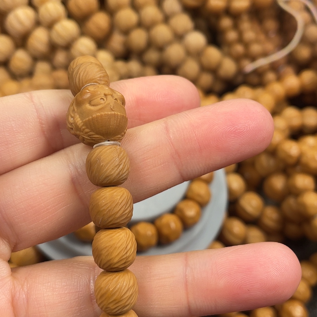 空***空核桃云锦。           