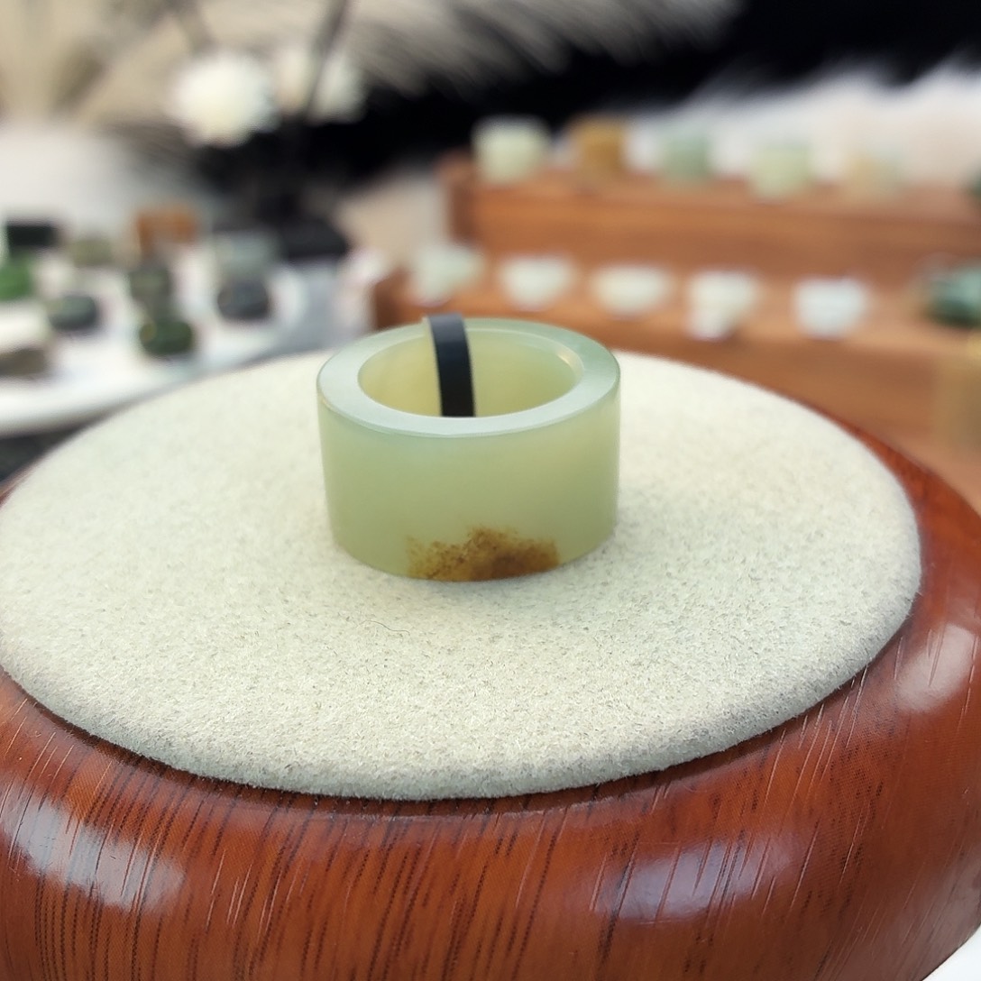 和田玉未镶嵌戒指i35一口糖直切17.1mm