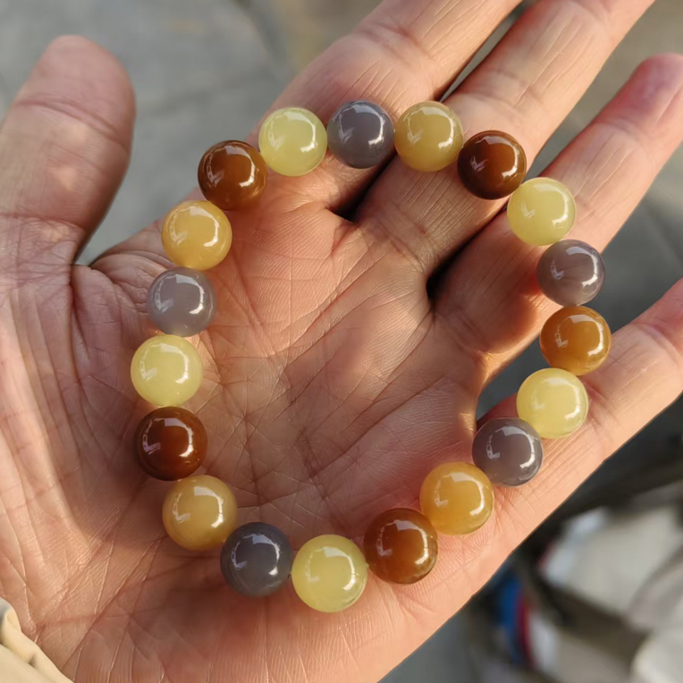 和田玉新疆料卡10多宝手链。多样性发其一