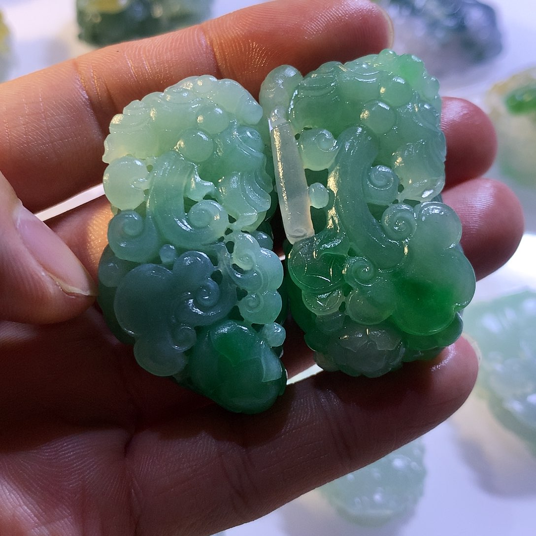 定制翡翠未镶嵌翡翠