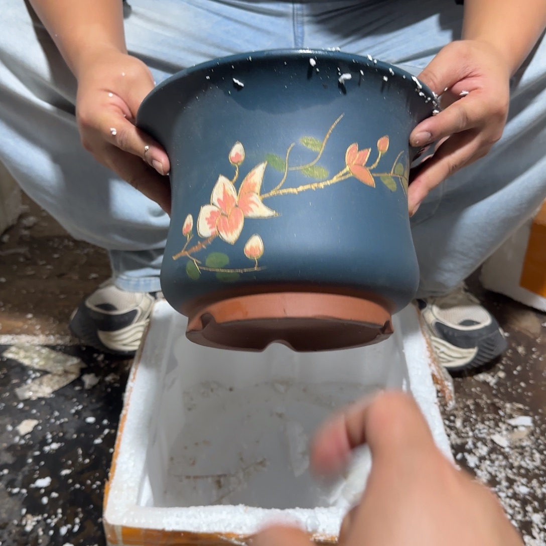 紫砂花盆瑕疵和瑕疵