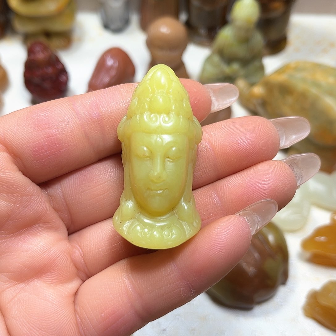 白玉菩提吊坠白玉菩提吊坠