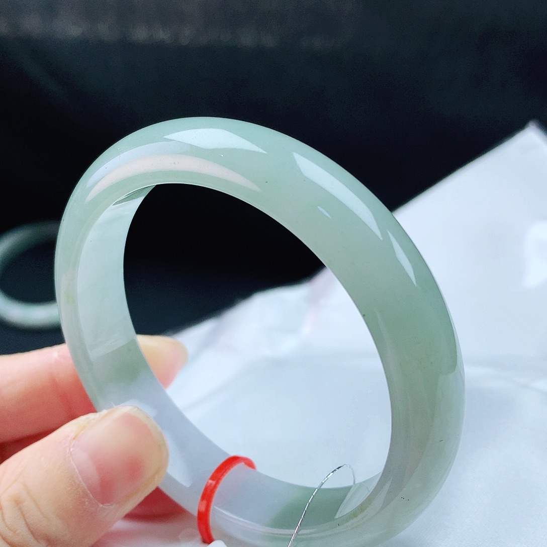 翡翠未镶嵌手镯54圈