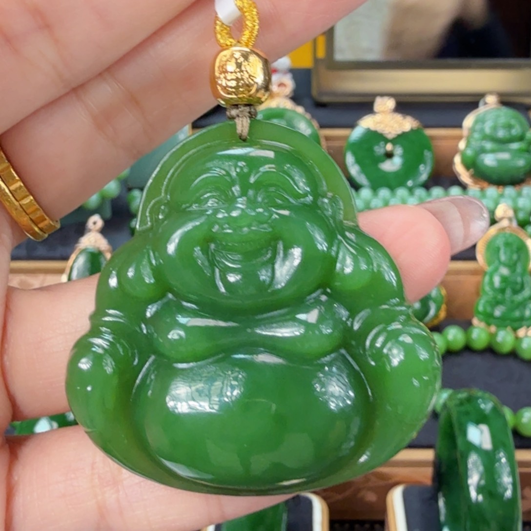 和田玉（糖玉）吊坠(不含链)18K金镶嵌