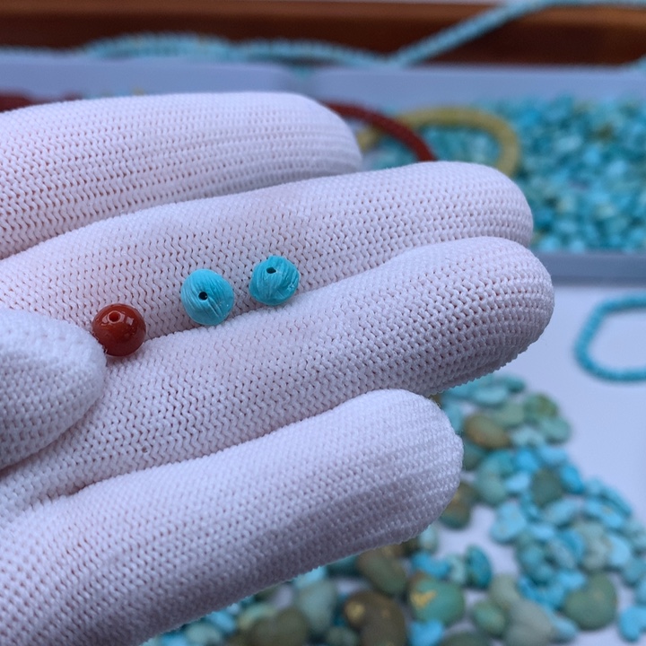 南红玛瑙未镶嵌珠宝奇石