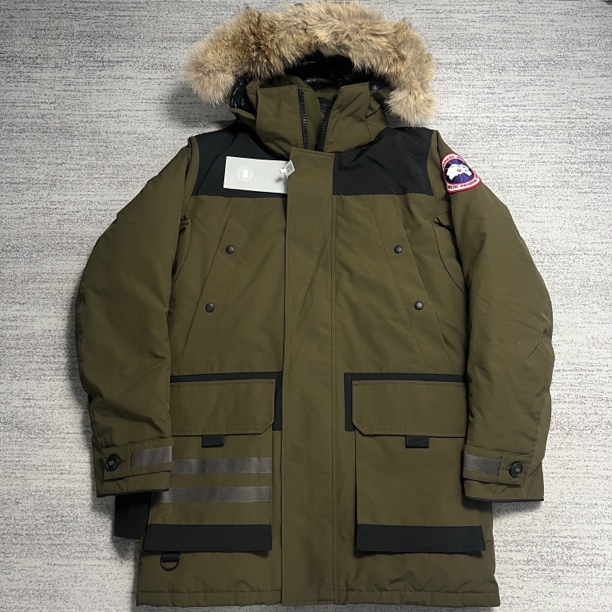 未使用 CANADA GOOSE 加拿大鹅 军绿色Erickson长款毛领羽绒服M/L