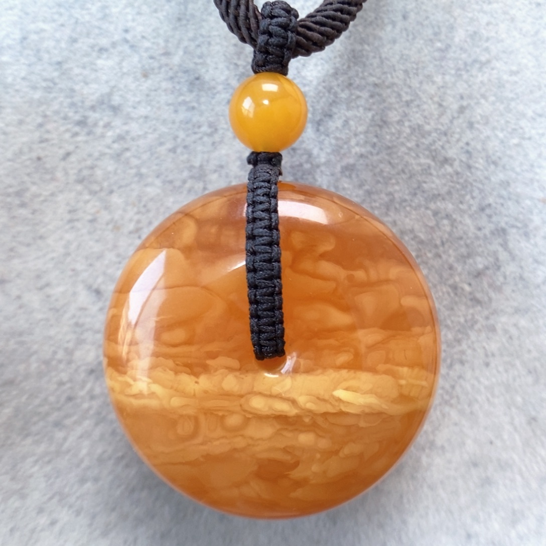 蜜蜡未镶嵌颈饰蜜蜡