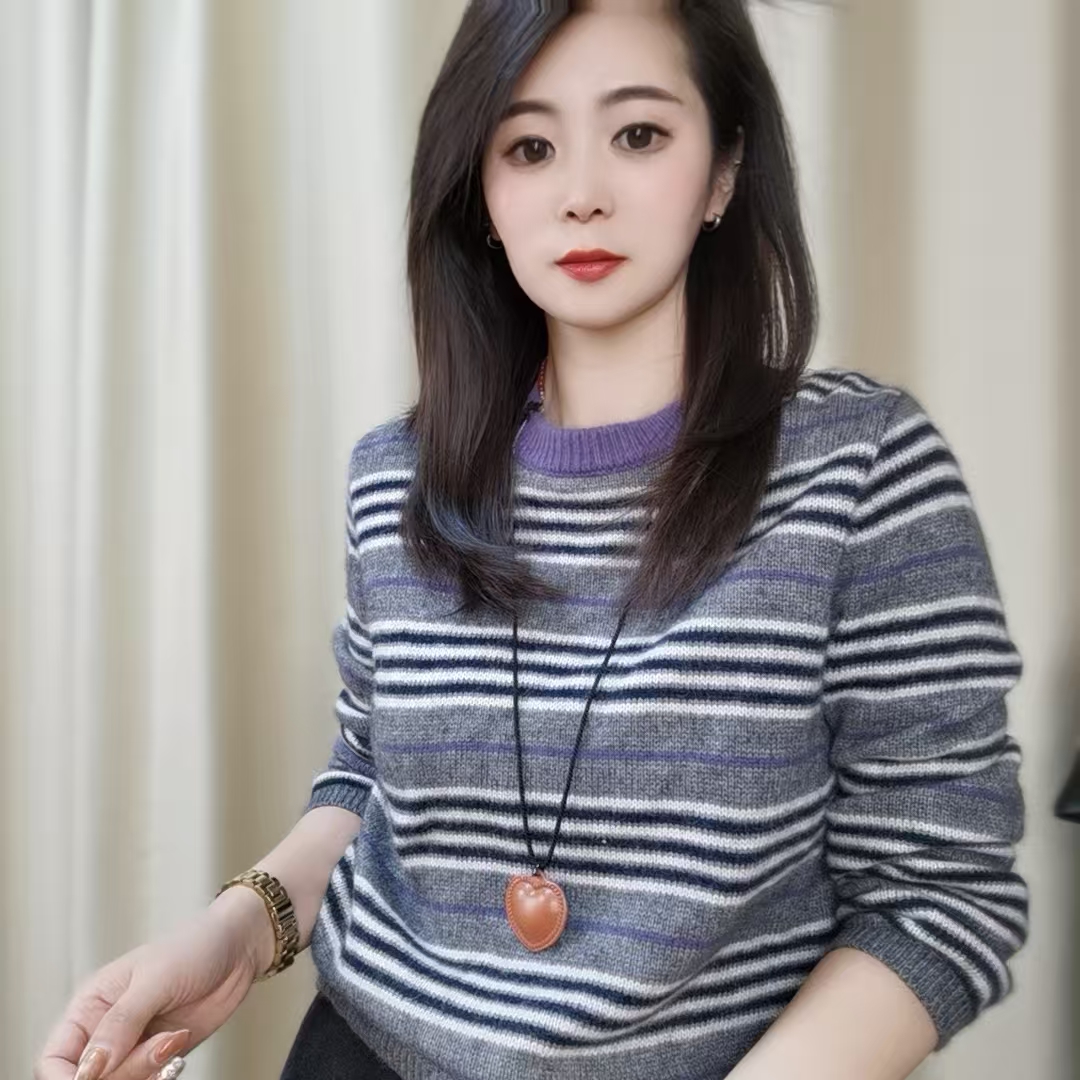 2025冬季新款时尚减龄显瘦圆领女士针织衫毛衣