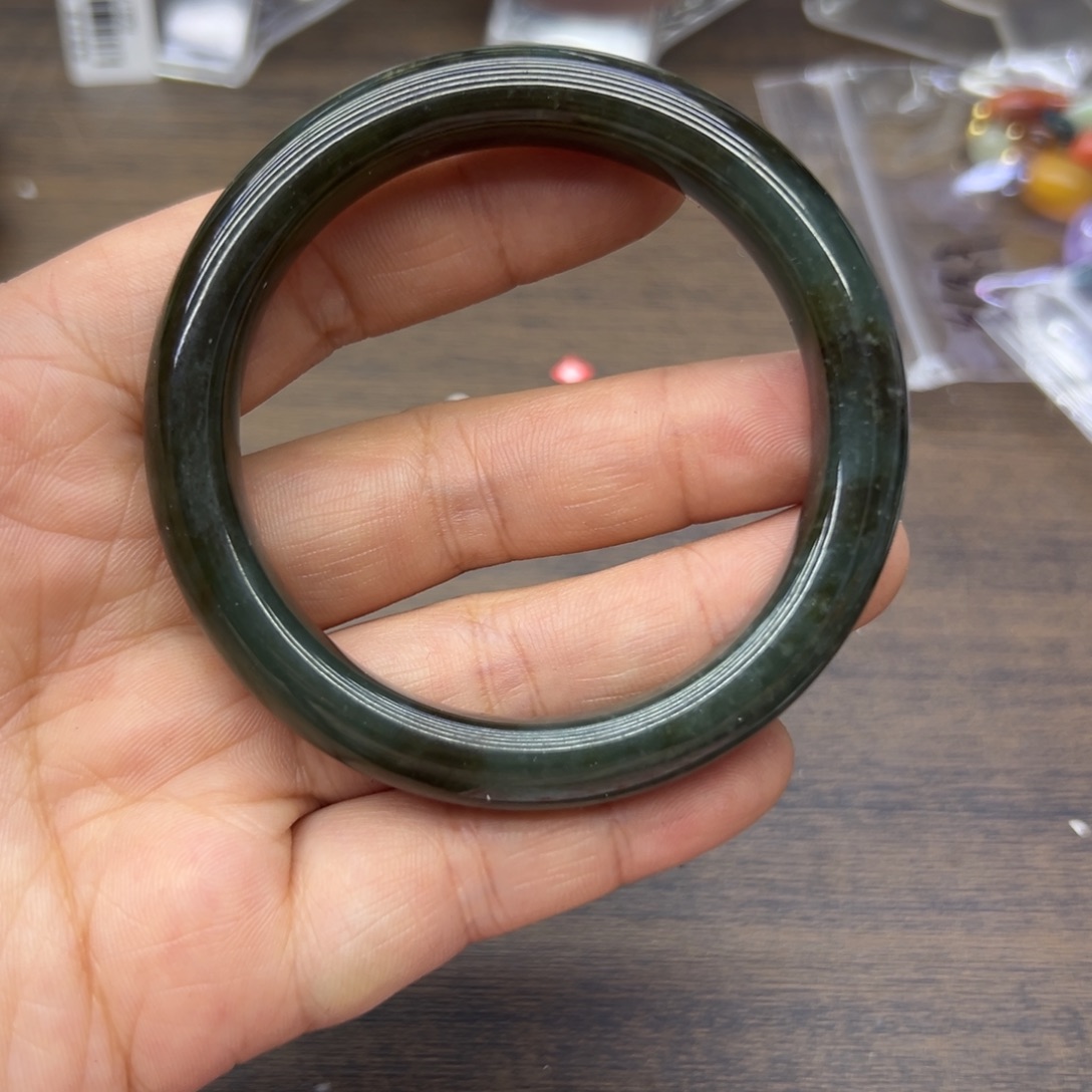 和田玉未镶嵌手镯55.9圈围411