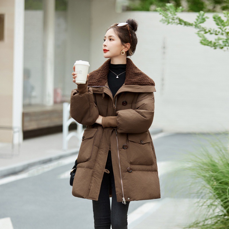 实拍针织领拼接灯芯绒显瘦羽绒服2025新款韩版美拉德棕色中长外套