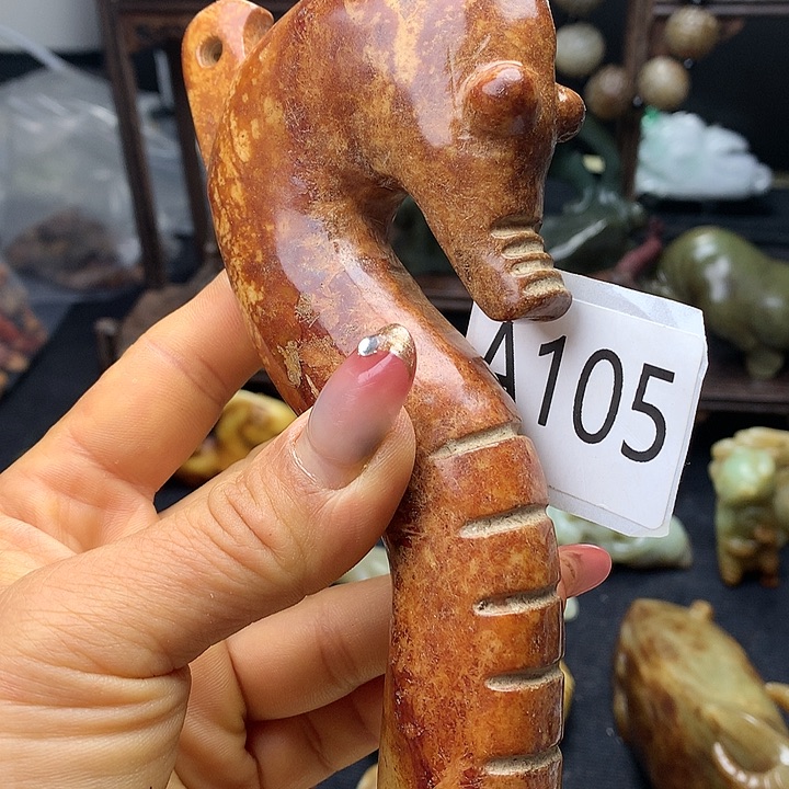 和田玉未镶嵌车挂