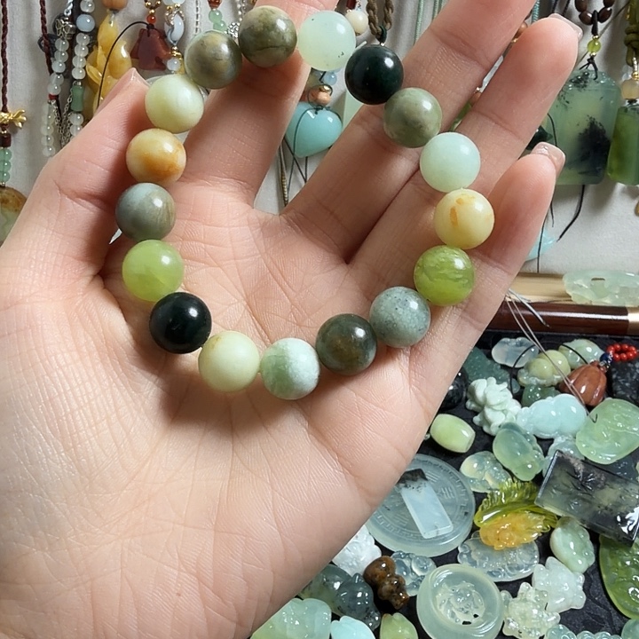 蛇纹石玉合金颈饰