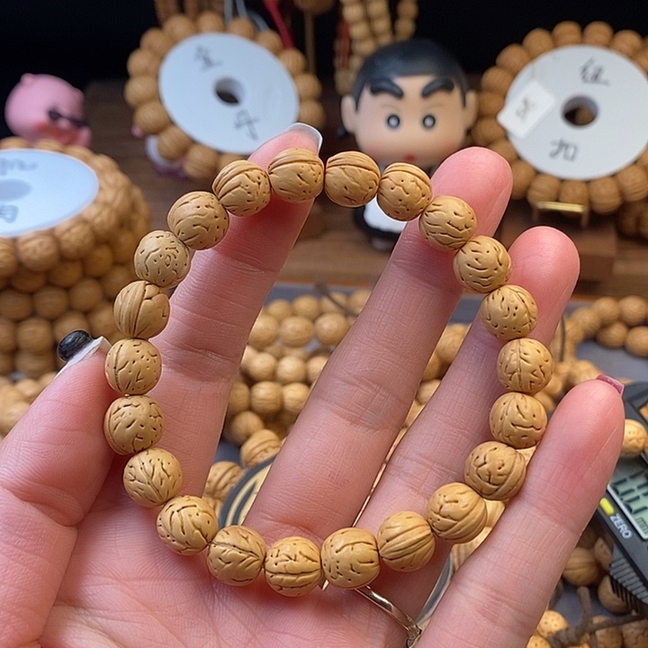 桃核手串长**右奶油10.5 （尺寸误差0.5之间）