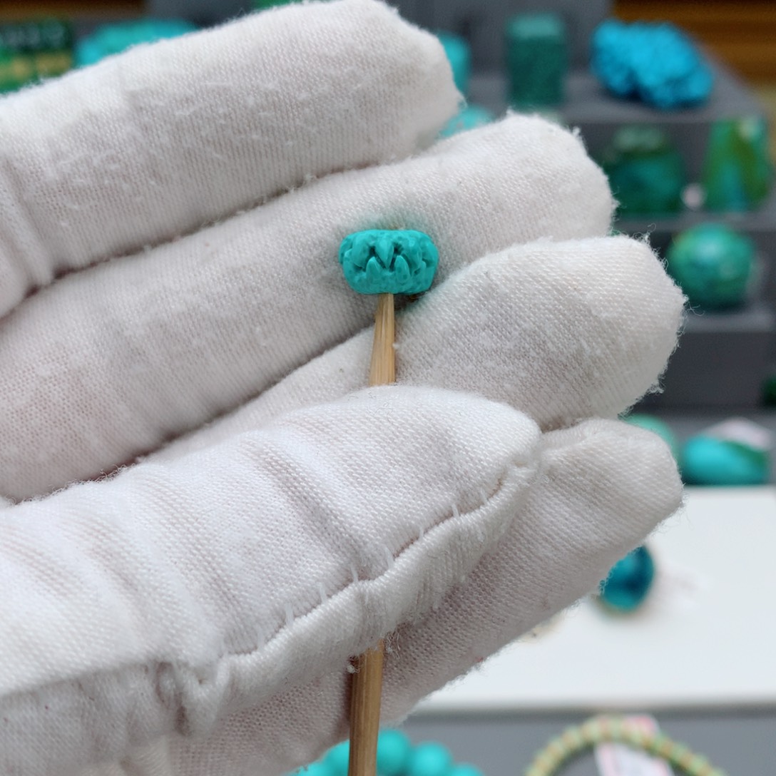 绿松石配饰未镶嵌