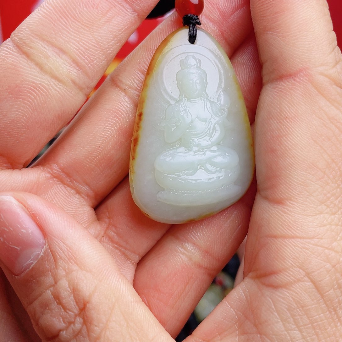 和田玉颈饰未镶嵌