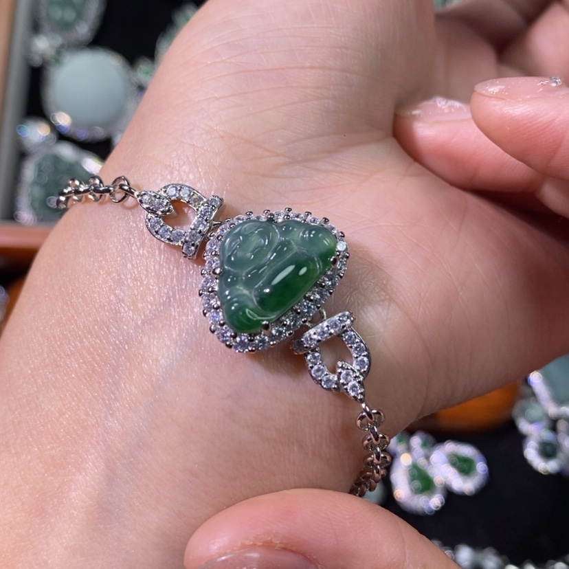 【闪购商品】翡翠颈饰未镶嵌天然