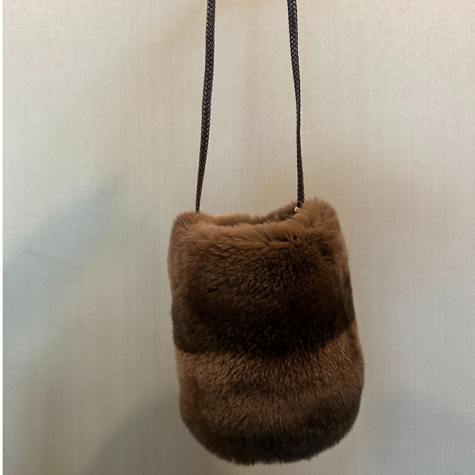 3938｛墩墩｝时尚百搭原创设计獭兔毛包包                        