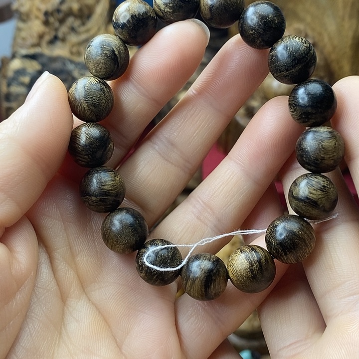 沉香手串达拉干沉香手串