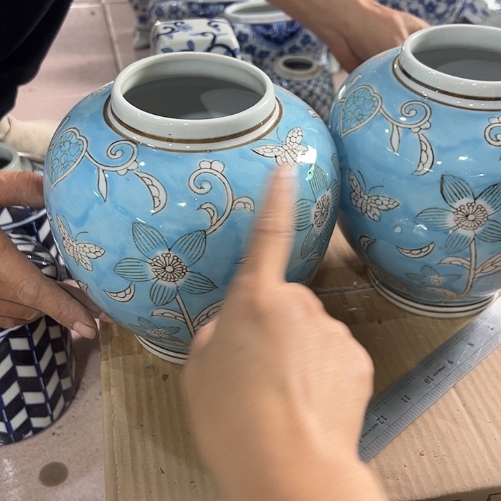 瓷片瑕。。。。。。。。。。。。。。。。