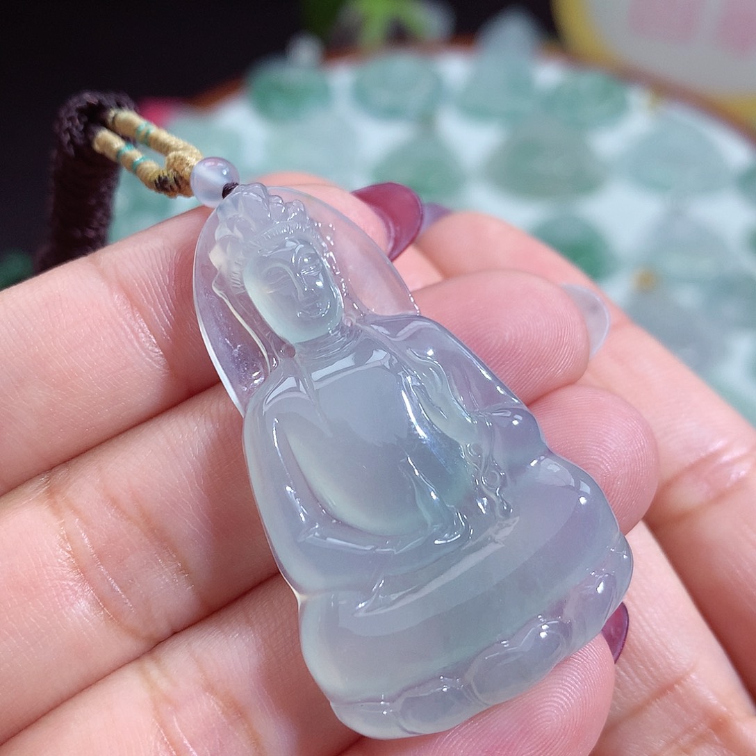 翡翠未镶嵌颈饰观音