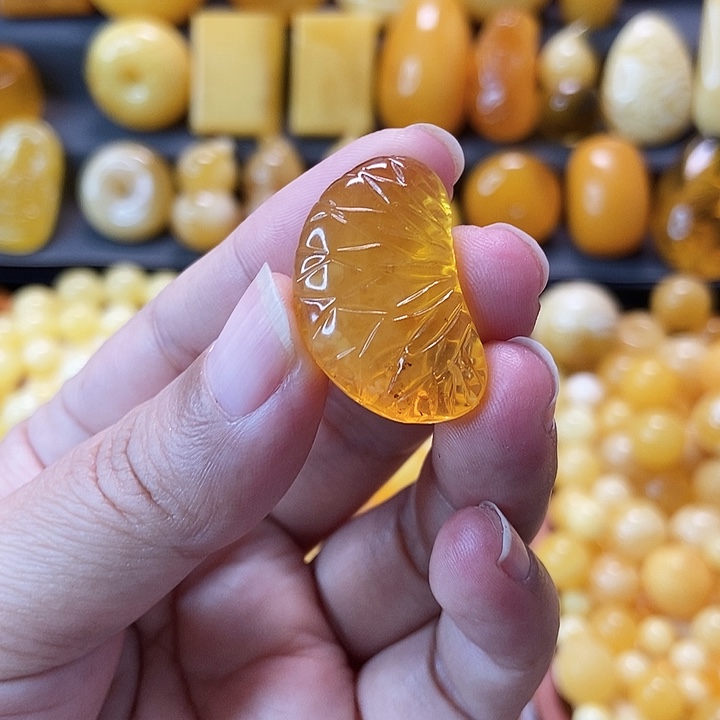 蜜蜡未镶嵌吊坠(不含链)