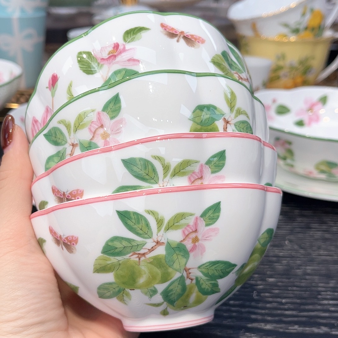 骨瓷饭碗4个/////////