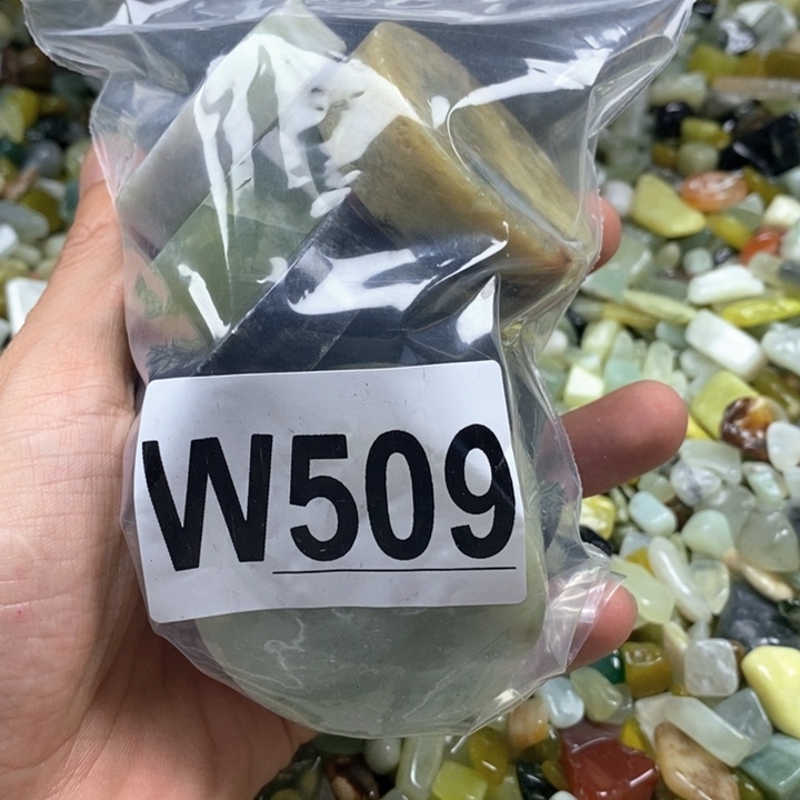 未镶嵌蛇纹石玉鱼缸石