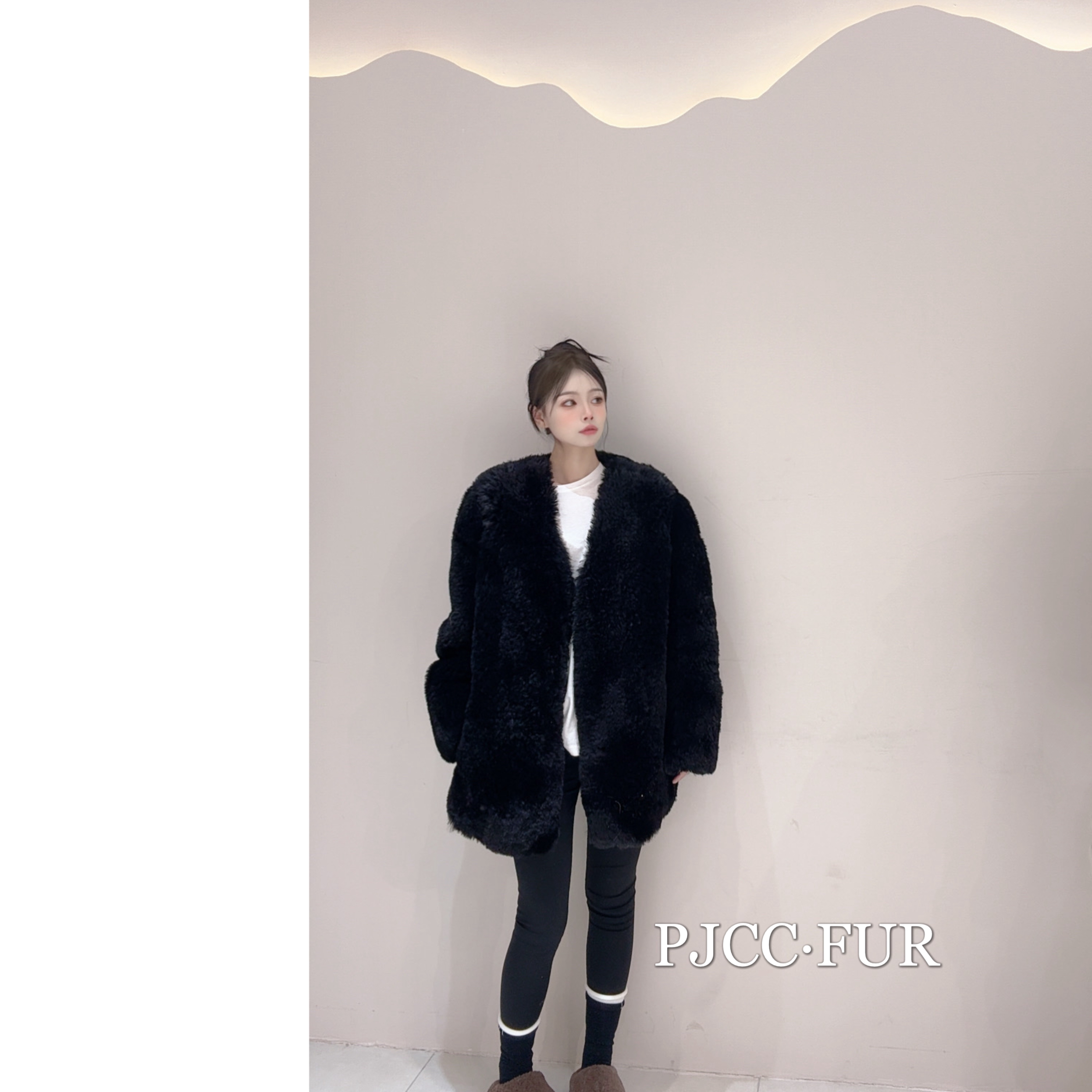 PJCC·FUR高端进口托斯卡纳皮毛一体外套V领宽松显瘦羊毛皮草女