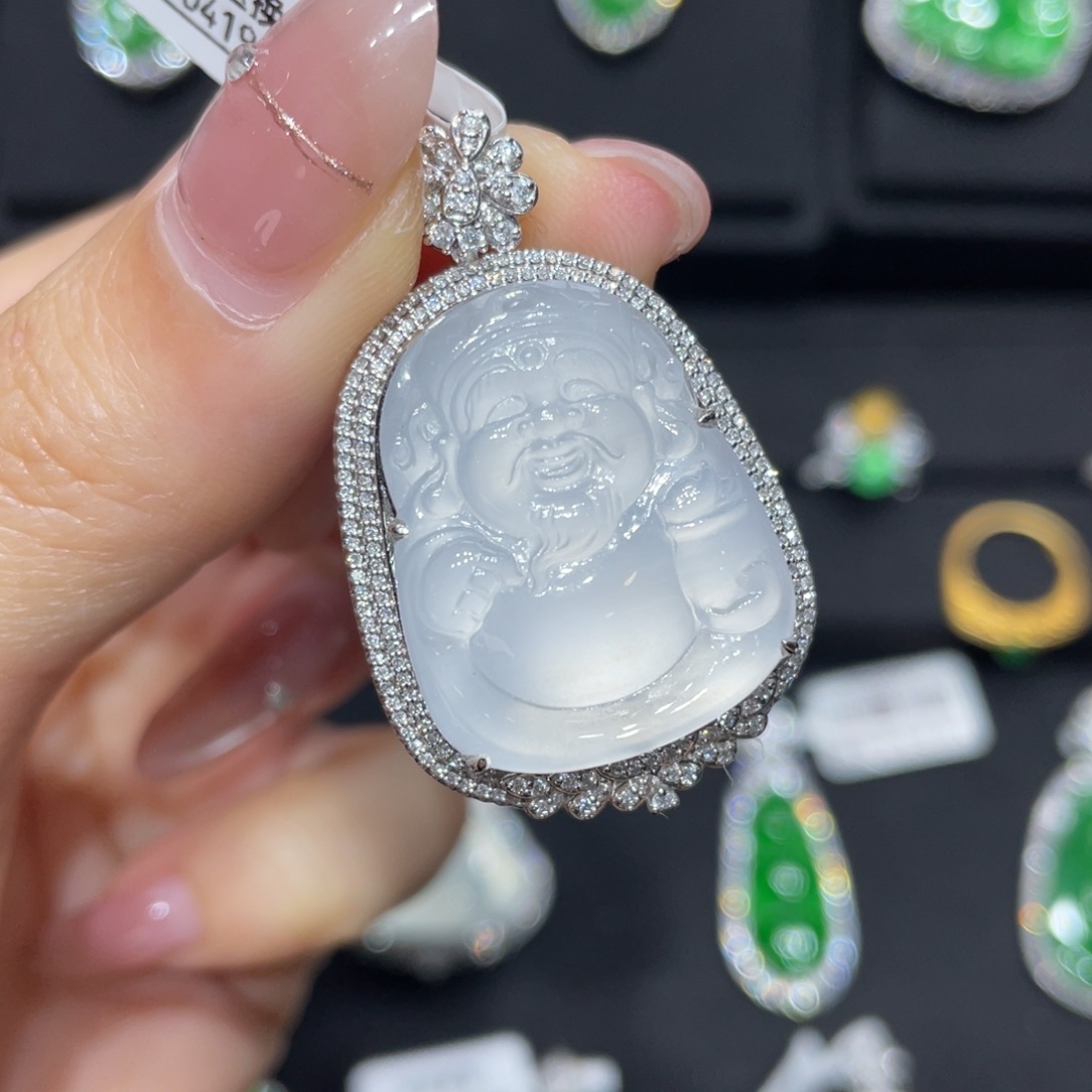 翡翠颈饰18K金镶嵌天然缅甸翡翠a货