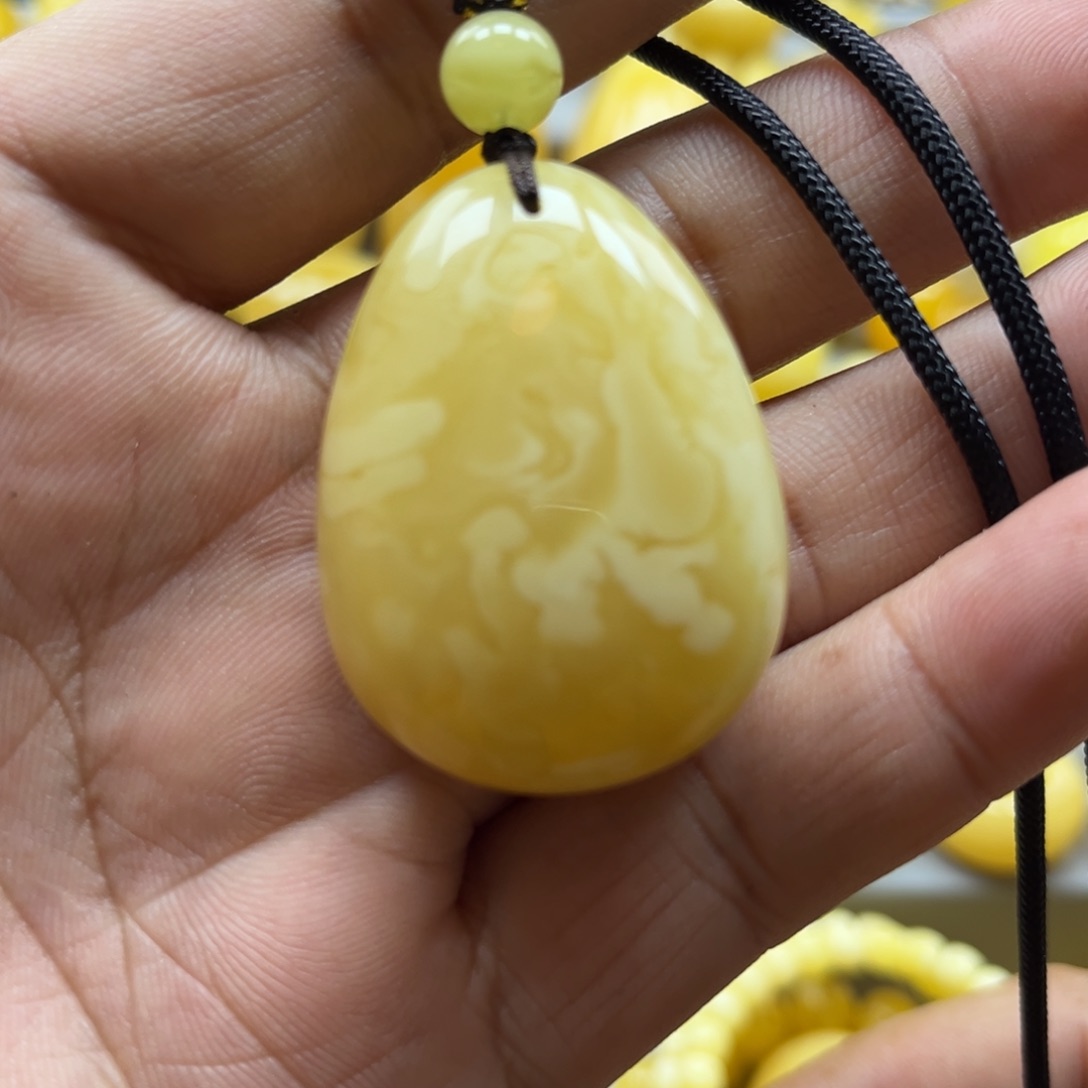 蜜蜡珠宝奇石未镶嵌