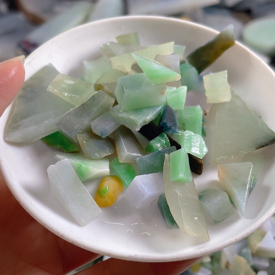 颈饰未镶嵌翡翠?****球a