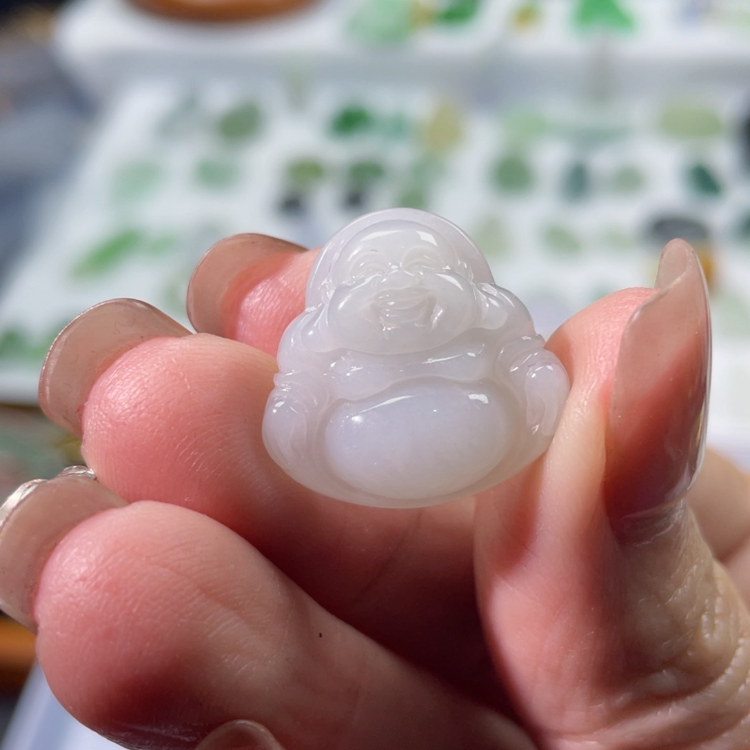 颈饰未镶嵌翡翠佛