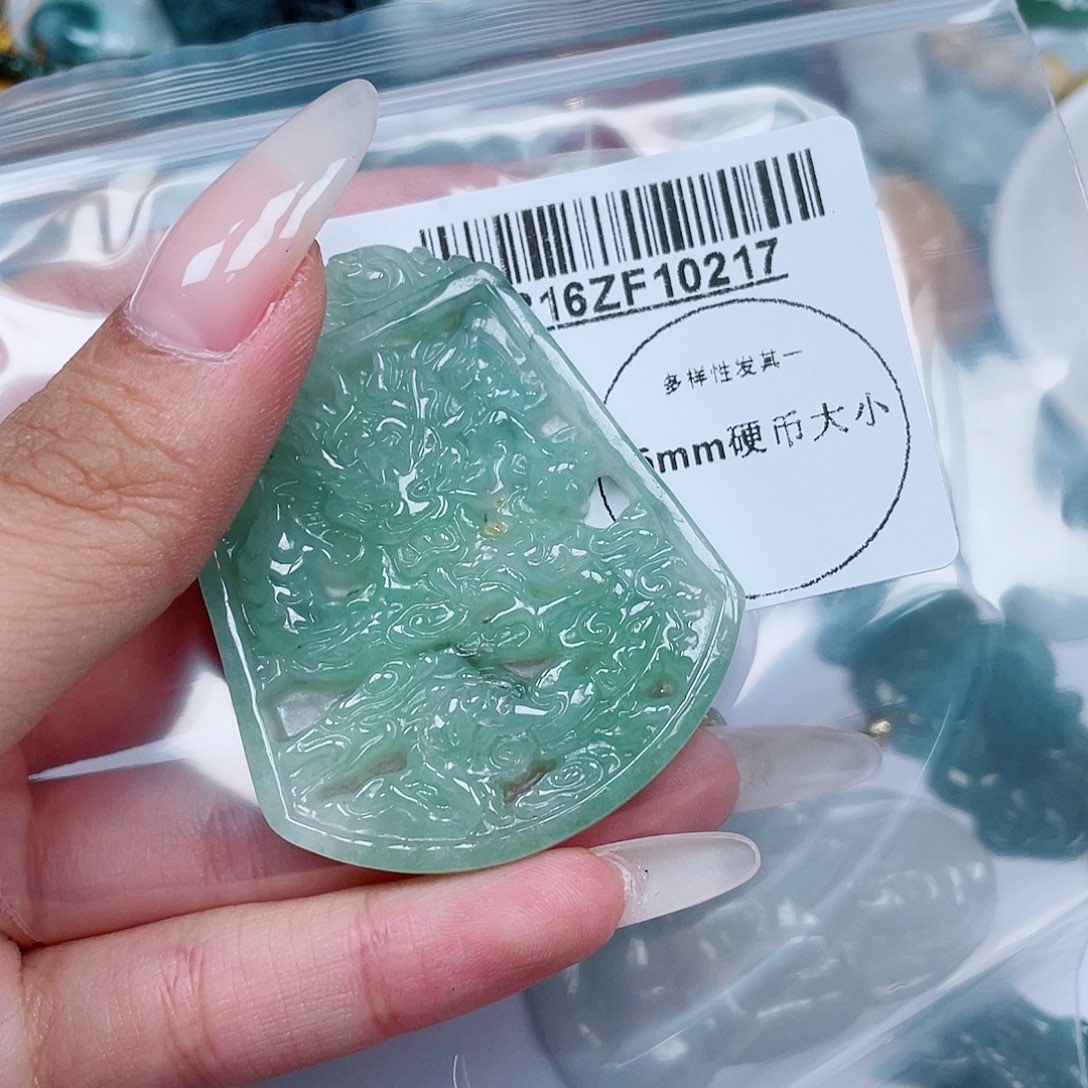 翡翠未镶嵌吊坠(不含链)