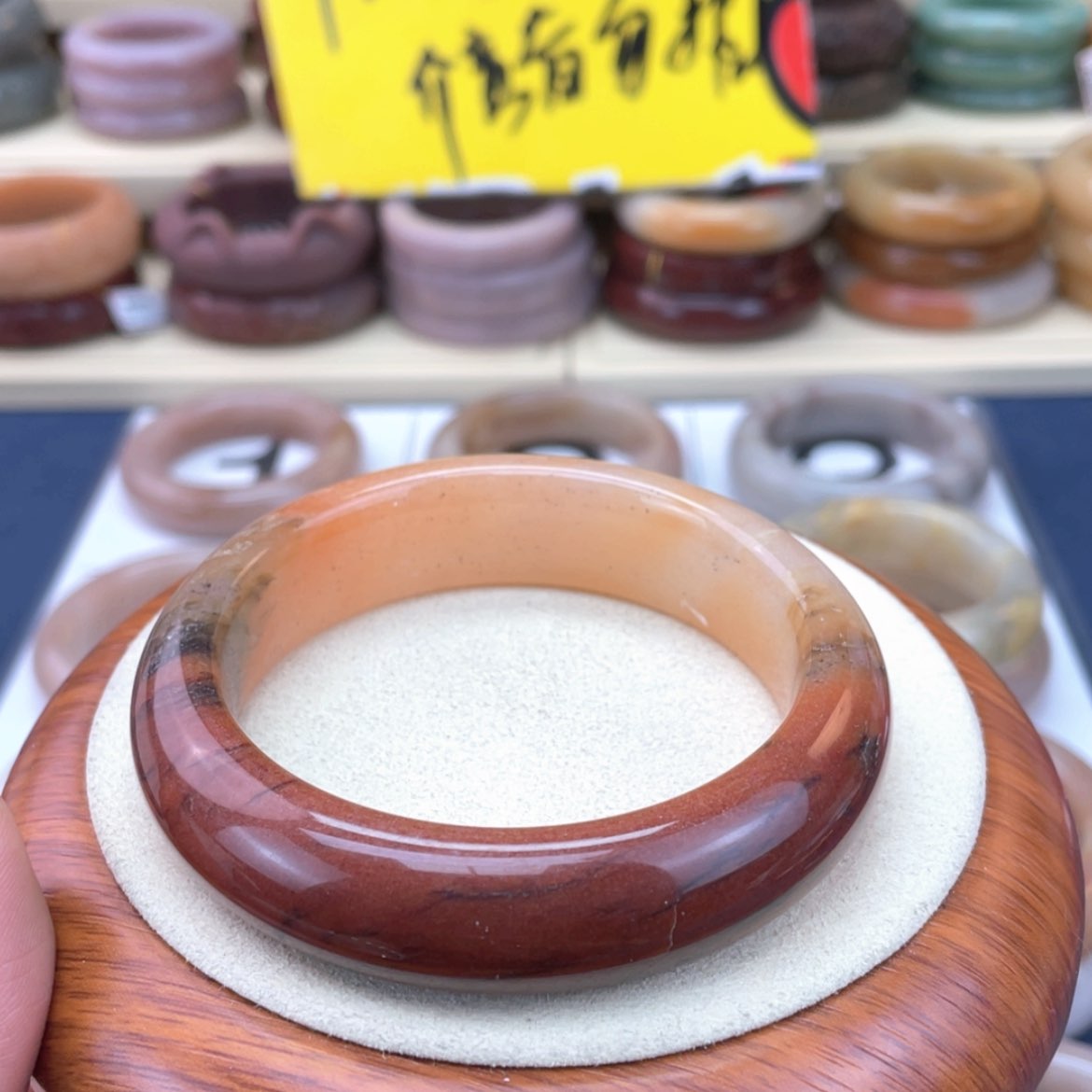 【闪购商品】石英质玉手镯未镶嵌