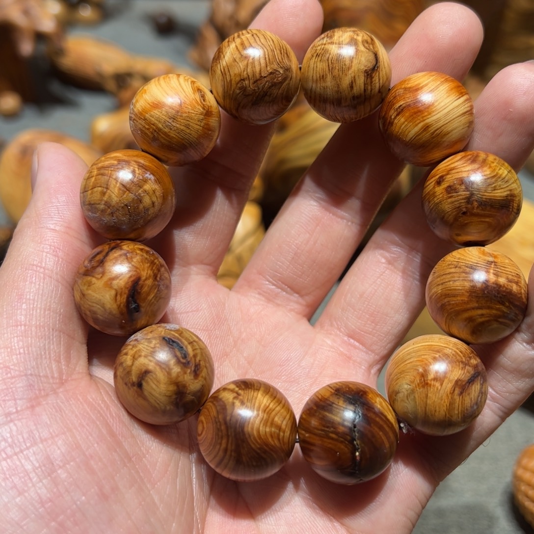 悟***哩柏木（崖柏）北太行陈化崖柏微瑕