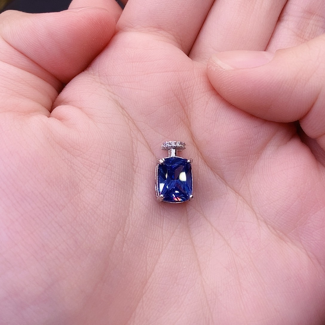 银S925镶嵌吊坠(赠链)蓝宝石