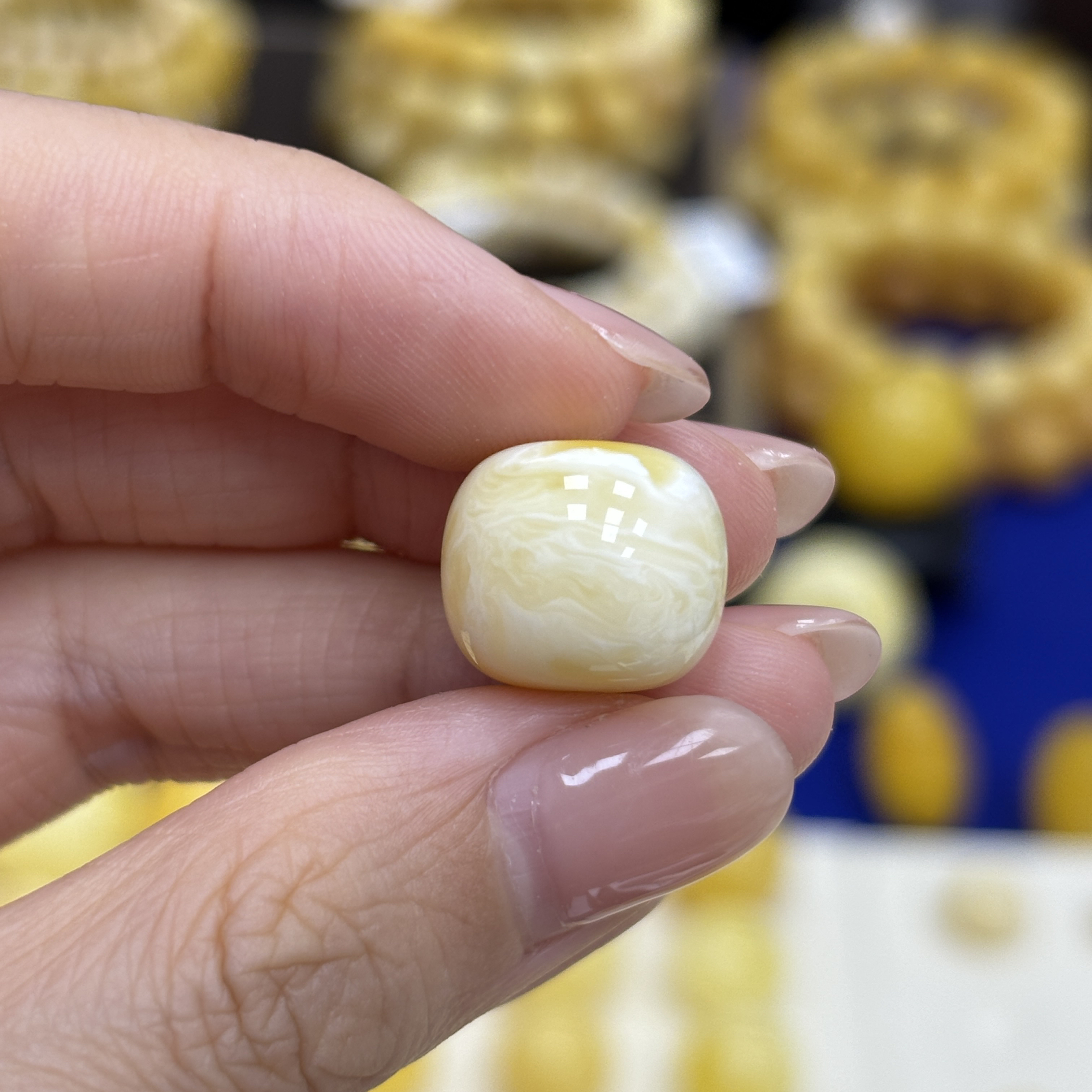 14.5*12.5mm 小妖珠宝天然原矿琥珀蜜蜡