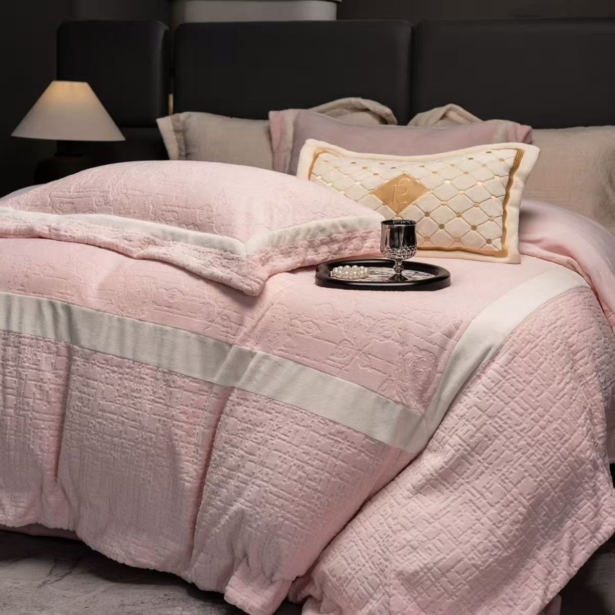 轻奢高货云绒----四件套