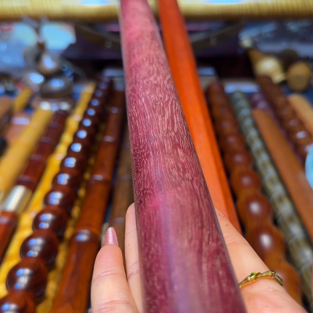 大果紫檀（缅甸花梨）暴****人