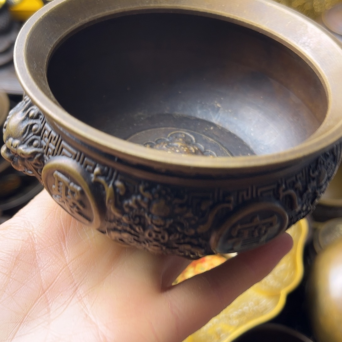 原矿风磨铜精美聚宝盆 