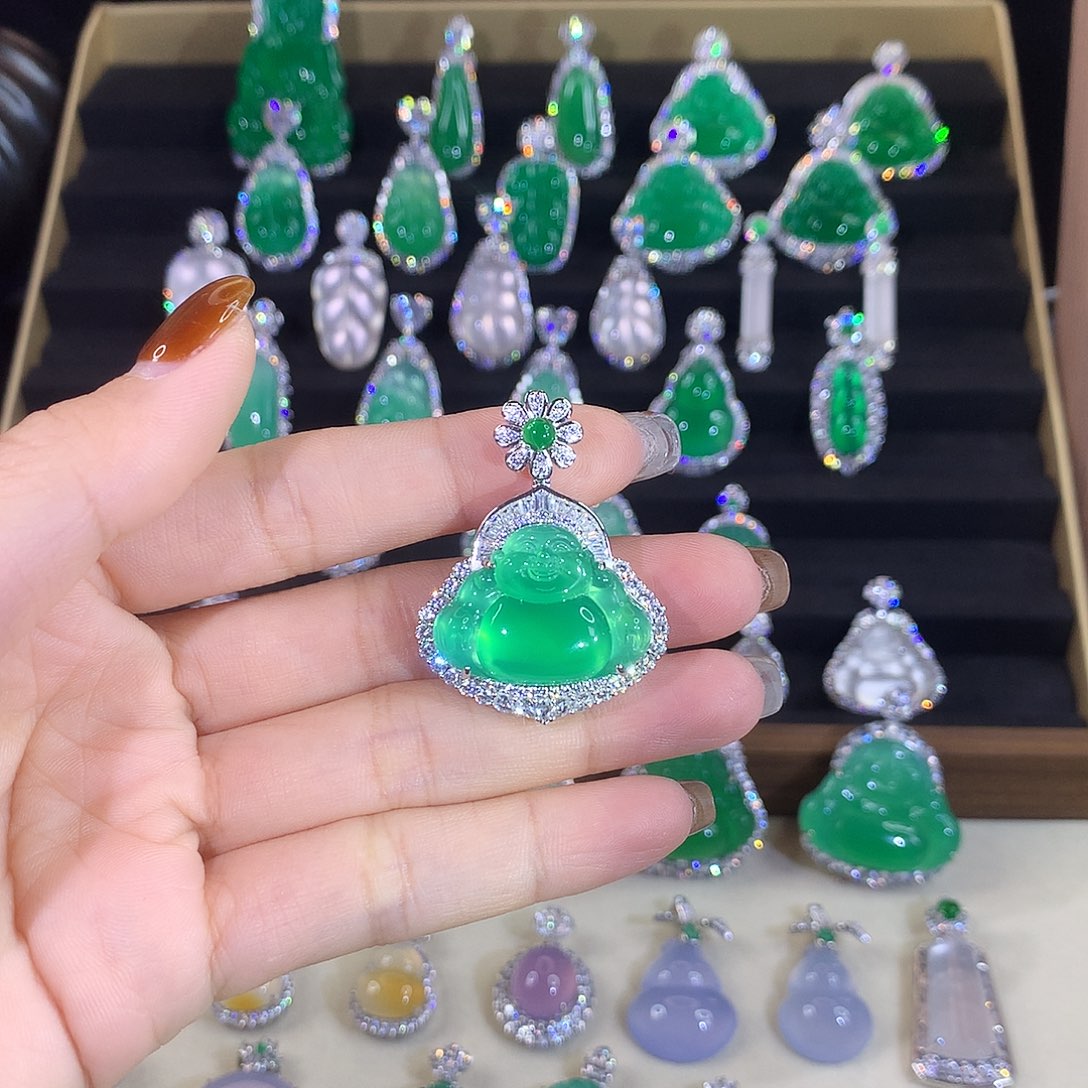 太***照玛瑙/玉髓银S925镶嵌颈饰